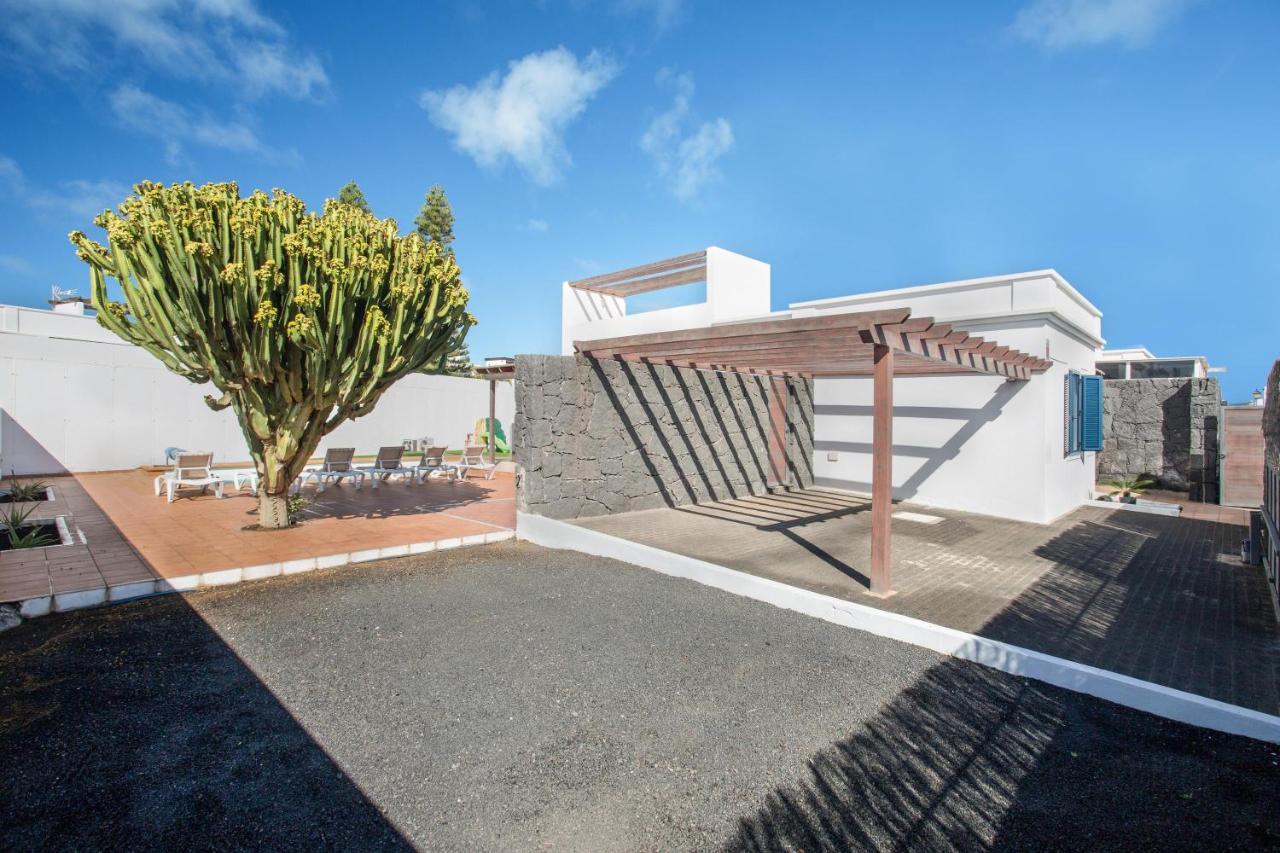 Villa Alegranza Playa Blanca  Exterior photo